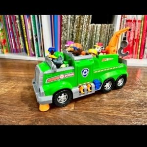 Paw patrol rocky and chases total teams